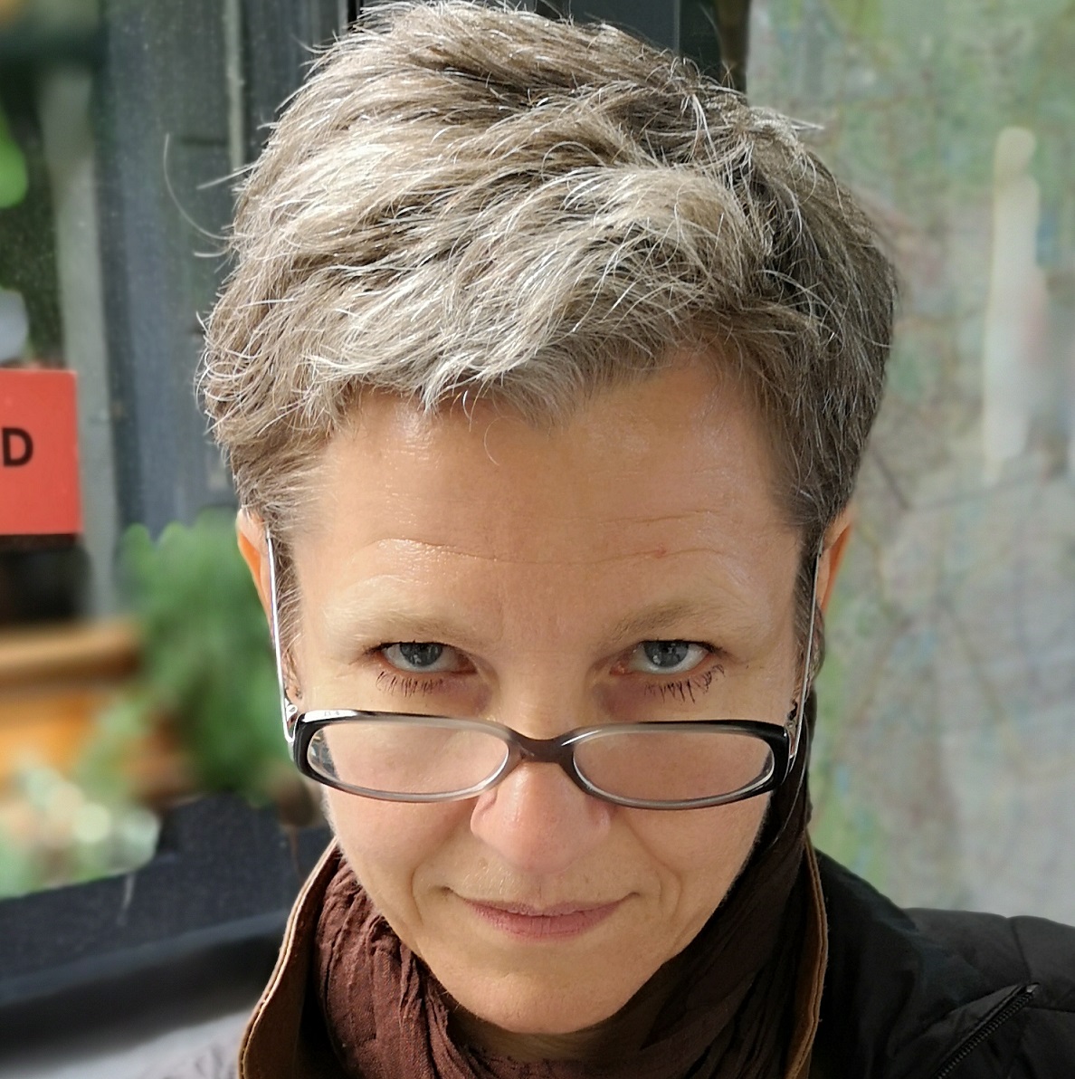 Anna Leander